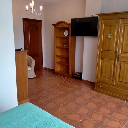 Pensión De Langre 3*